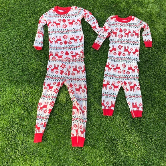 Hanna Andersson Holiday PJs - Picture 1 of 3